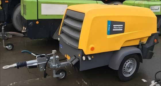 노란색 휴대용 압축기 XAS 78KD 압축 레벨 경량 및 휴대용 디자인